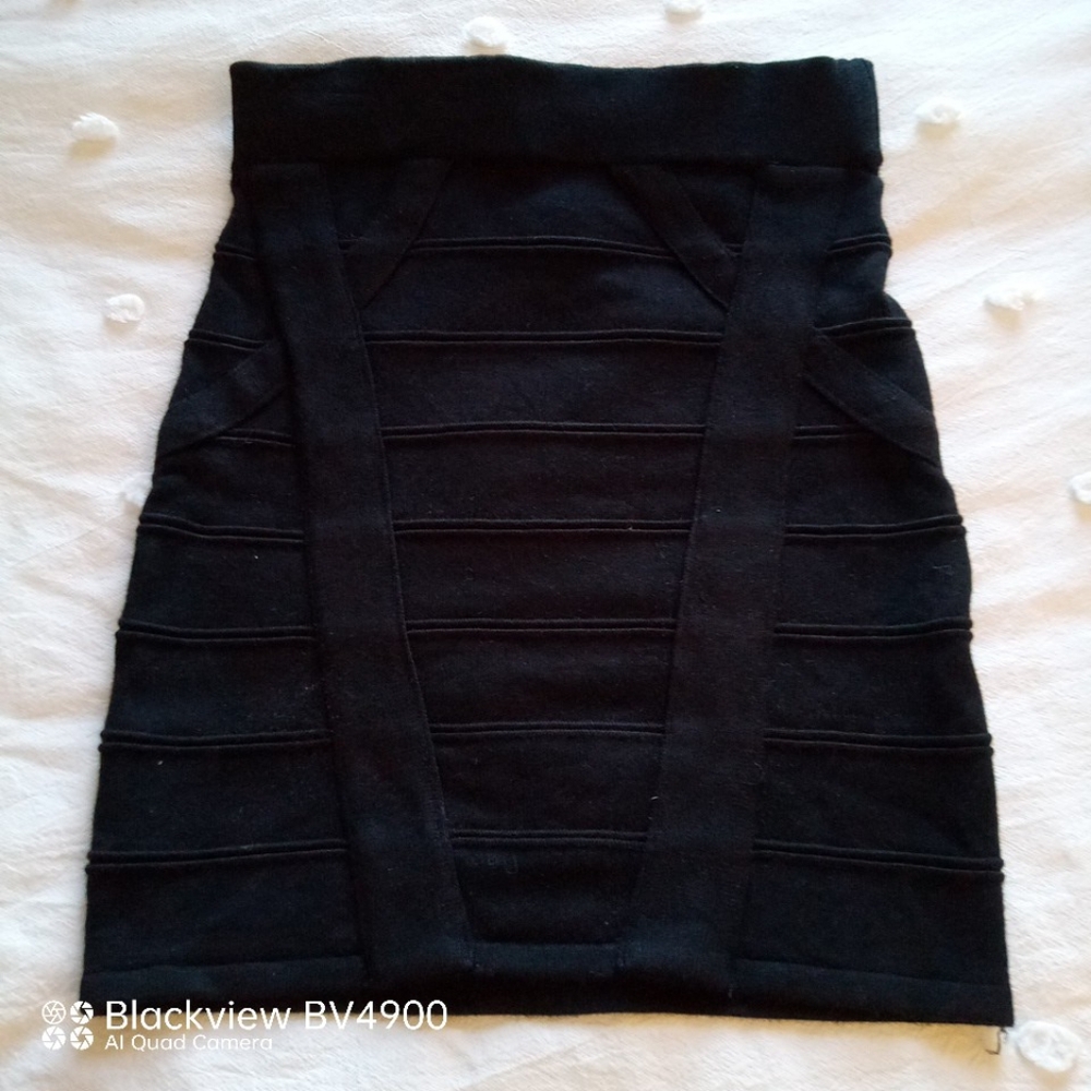 Forever 21 Black Stretchy Knit Mini Skirt